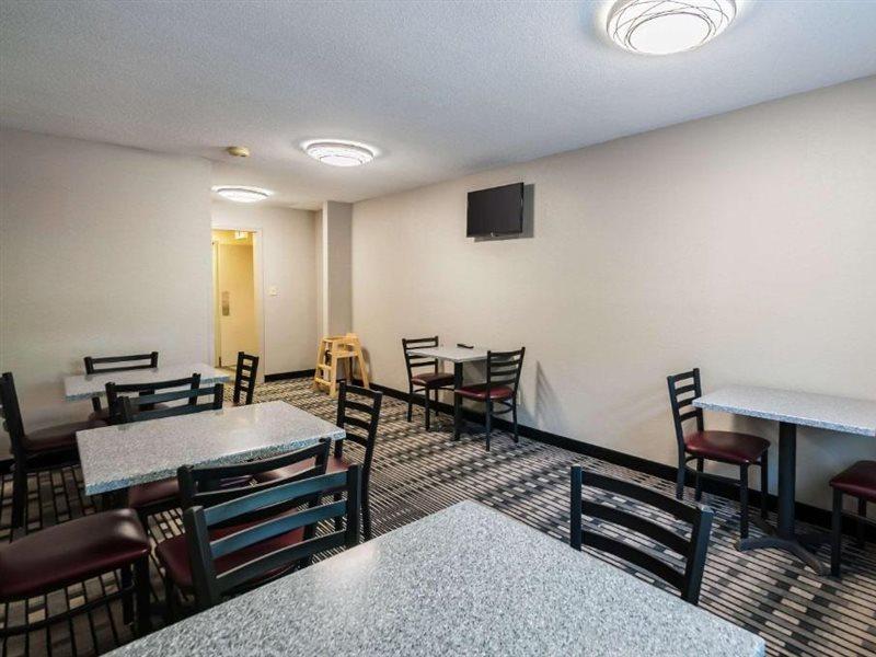 Quality Inn Solomons - Beacon Marina エクステリア 写真