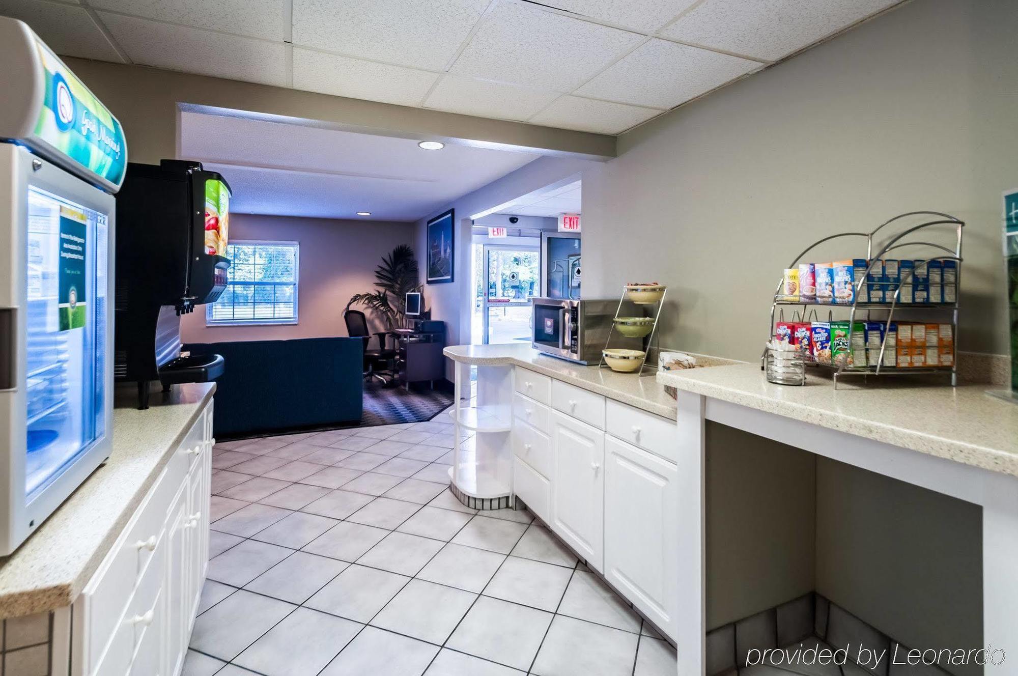 Quality Inn Solomons - Beacon Marina エクステリア 写真