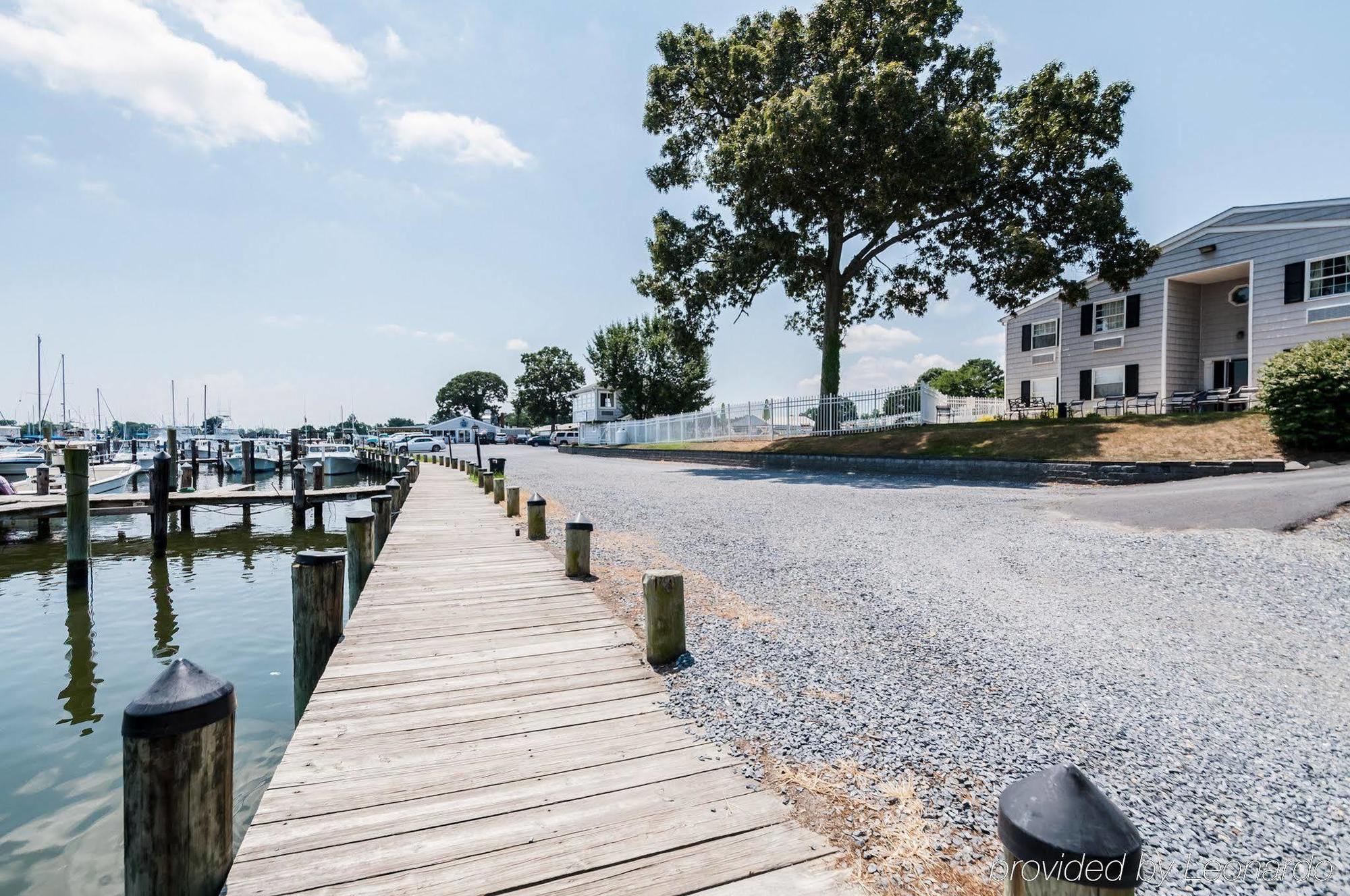 Quality Inn Solomons - Beacon Marina エクステリア 写真